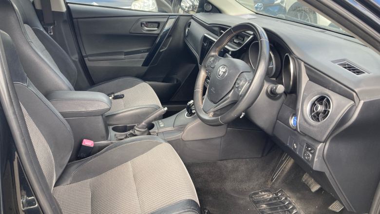 Toyota Auris 1.8 Hybrid Excel 5dr CVT Hybrid Estate